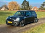 Mini Clubman 1.6 Cooper S AUT 2011 LCI, 4 cilinders, 4 stoelen, 1205 kg, 16 km/l