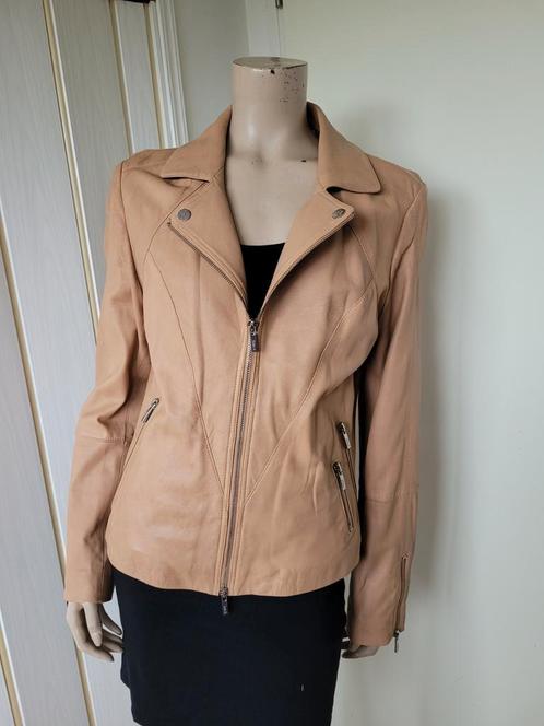 Arma leren jas beige met rits maat 40/ 42, Kleding | Dames, Jassen | Zomer, Zo goed als nieuw, Maat 38/40 (M), Beige, Ophalen of Verzenden