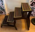 Prachtige trapstoel met leer bekleed., Antiek en Kunst, Ophalen
