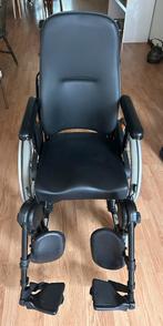 Comfortabele rolstoel met JAY Comfort rugleuning, Diversen, Rolstoelen, Ophalen of Verzenden, Zo goed als nieuw, Duwrolstoel