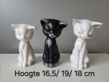 3 vintage / retro kattenbeeldjes / poezenbeeldjes  beschikbaar voor biedingen