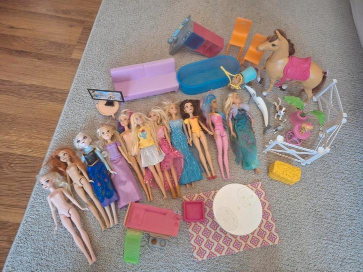 Barbie Collectie met Huis en Accessoires, Kinderen en Baby's, Speelgoed | Poppenhuizen, Gebruikt, Poppenhuis, Ophalen