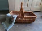 Vintage rieten draagmand franse plukmand prijs per stuk, Huis en Inrichting, Woonaccessoires | Schalen en Manden, Ophalen of Verzenden