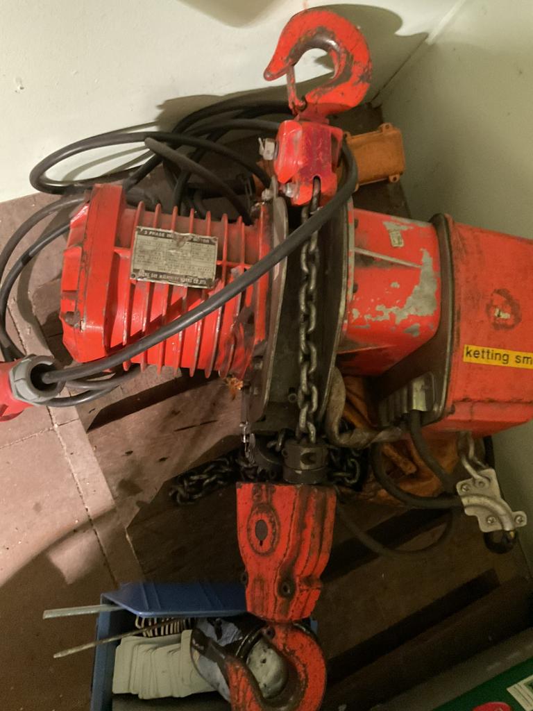 I.z.g.s. Black - Baer Kettingtakel  2 Ton Loopkat 2 Ton 400V, Ophalen of Verzenden, Gebruikt, Elektrisch