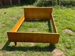 Vintage houten bed 140 cm breed uit 1957, Antiek en Kunst, Ophalen