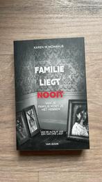 Karen McManus - Familie liegt nooit, Ophalen of Verzenden, Zo goed als nieuw, Karen McManus