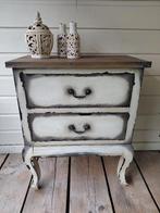 Brocante kastje met 2 diepe laadjes, Huis en Inrichting, Tafels | Sidetables, 50 tot 100 cm, Ophalen of Verzenden, Zo goed als nieuw