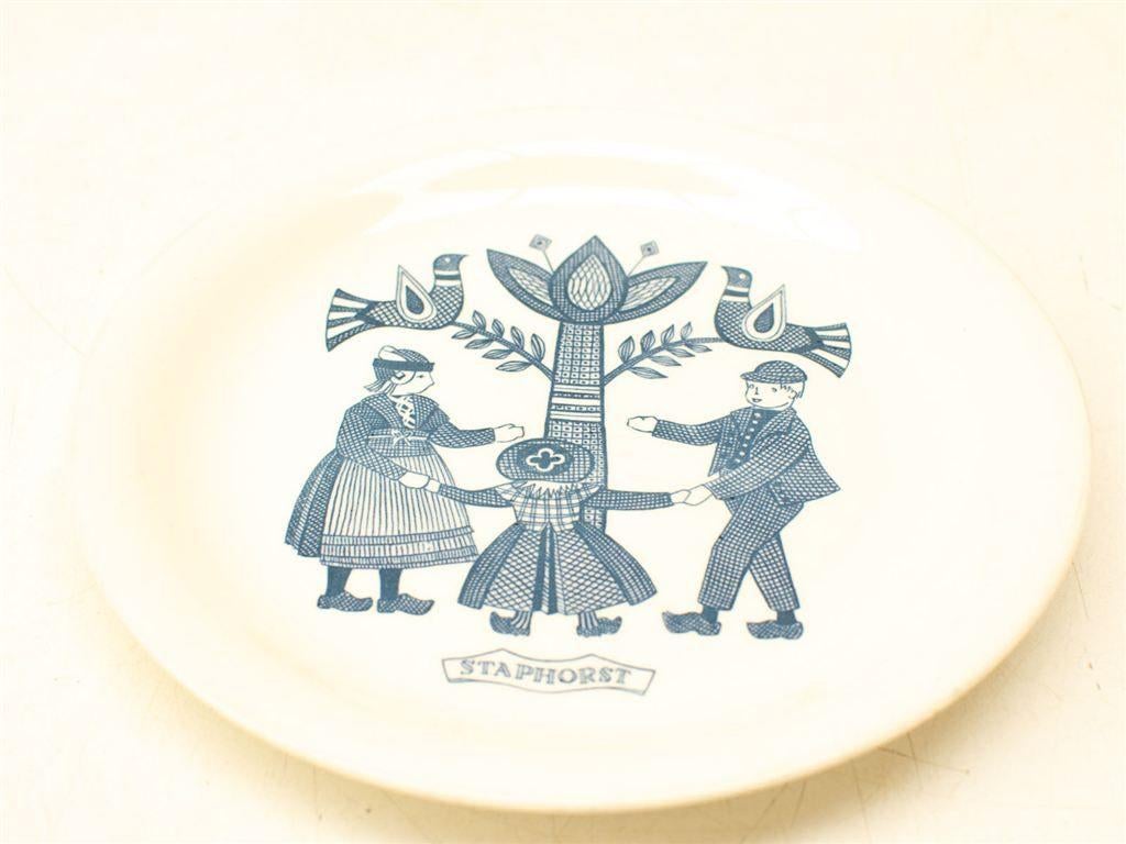 2 klederdracht borden van staphorst 33322, Gebruikt, Ophalen of Verzenden, Bord(en), Wedgwood