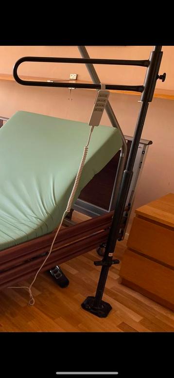 Pakpaal met beugel draaibaar  beschikbaar voor biedingen