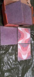 Wandtegel paars 20 bij 20 cm + 2 tegels met motief, Ophalen, Zo goed als nieuw, Minder dan 5 m², 20 tot 40 cm