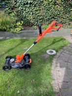 Draadtrimmer maaimachine aangeboden, Tuin en Terras, Grasmaaiers, Ophalen, Elektrische grasmaaier, 30 t/m 39 cm, Black & Decker