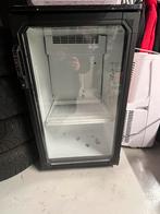Coca cola koelkast (defect), Witgoed en Apparatuur, Koelkasten en IJskasten, 200 liter of meer, Ophalen, 85 tot 120 cm, Zonder vriesvak