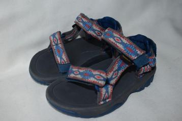 TEVA maat 20 sandalen blauw rood groen NIEUW  beschikbaar voor biedingen
