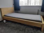Eenpersoons Ikea Malm bed 90x200 inclusief lattenbodem, 90 cm, Gebruikt, Eenpersoons, Bruin