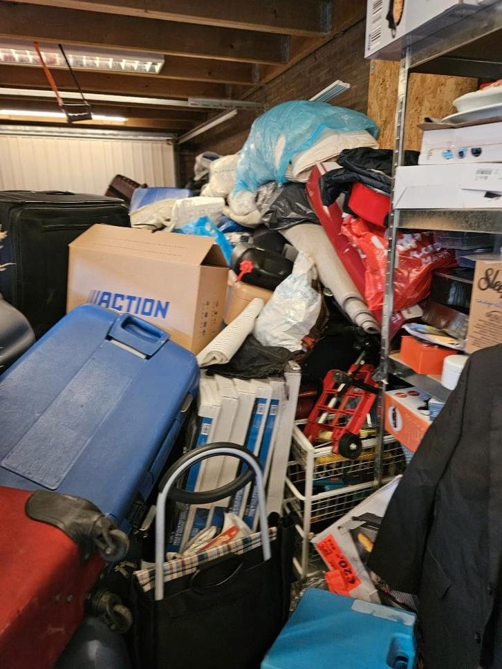 Storage Hunters opgelet, een garage vol spullen te koop, Diversen, Rommelmarktspullen, Gebruikt, Ophalen