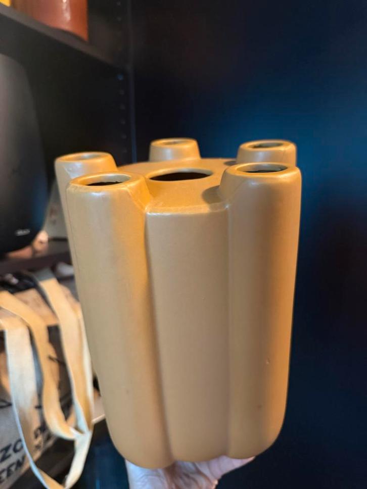 Okergele Tulpvaas Karwei - 28.5cm, Tuin en Terras, Bloembakken en Plantenbakken, Gebruikt, Overige materialen, Binnen, Minder dan 30 cm