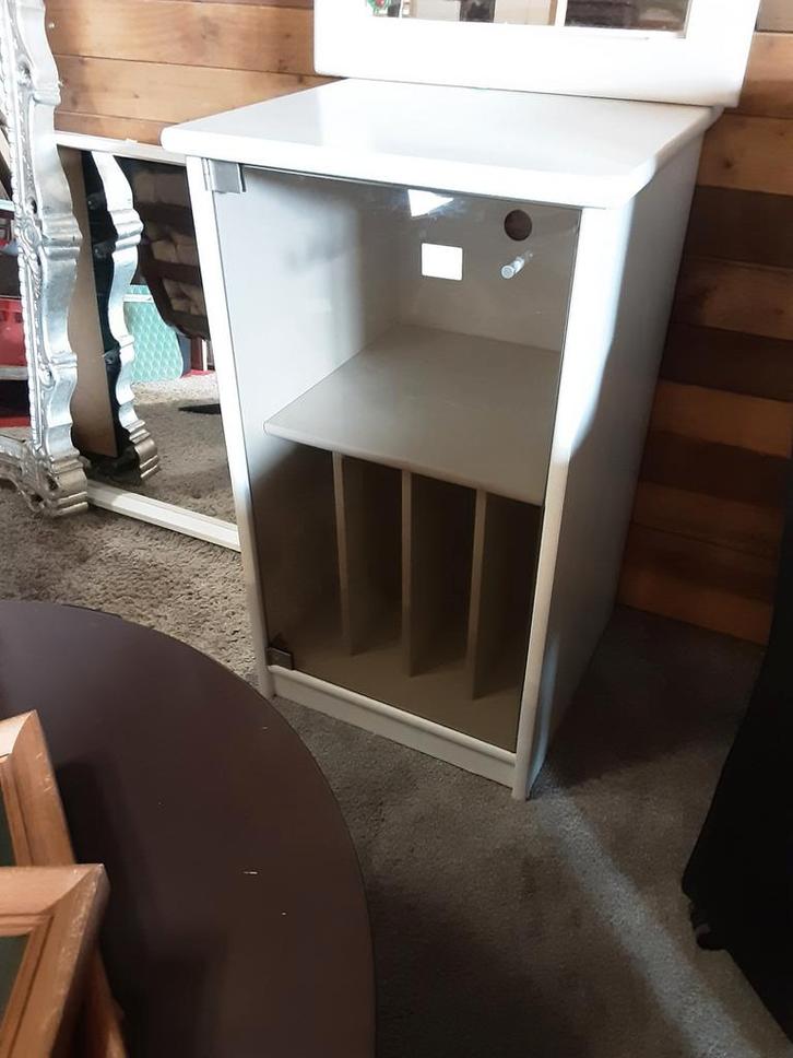 Kastje met glazen deur, Huis en Inrichting, Kasten | Overige, Gebruikt, Ophalen