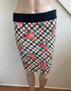 King Louie rok maat 38 bloemen geruit roze zwart offwhite, Kleding | Dames, Maat 38/40 (M), Zwart, Ophalen of Verzenden, Zo goed als nieuw