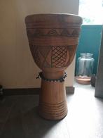 Afrikaanse houten trommel / djembe met nieuw vel, Muziek en Instrumenten, Percussie, Ophalen, Gebruikt, Trommel