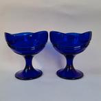 2 Decoratieve kobaltblauwe vintage Italiaanse ijscoupes, Antiek en Kunst, Antiek | Glas en Kristal, Ophalen of Verzenden