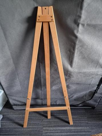 Schildersezel beschikbaar voor biedingen