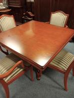 Taxus Tafel met 4 Stoelen in Nieuwstaat, EU, EU, Ophalen of Verzenden, Zo goed als nieuw