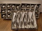 Nieuwe hele mooie zilveren plastic kerstballen., Diversen, Kerst, Ophalen of Verzenden, Nieuw