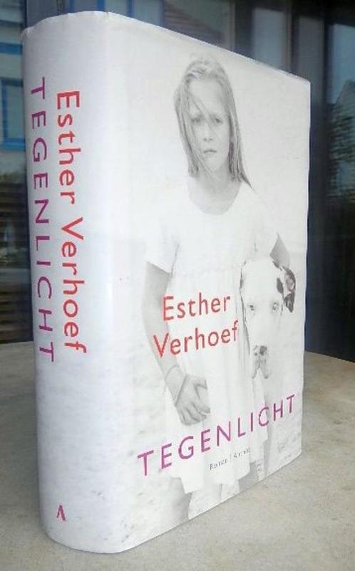 Verhoef, Esther - Tegenlicht (2012 1e dr.), Boeken, Literatuur, Zo goed als nieuw, Nederland, Ophalen of Verzenden