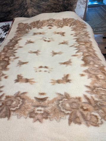 Pure wollen deken 130x200 beschikbaar voor biedingen