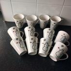 12 mokken met sneeuwpoppen   brrr kerst, Huis en Inrichting, Keuken | Servies, Ophalen of Verzenden, Zo goed als nieuw, Overige stijlen