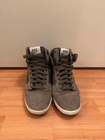 Nike Hoge Sneakers - Donkergroen - Maat 38, Kleding | Dames, Schoenen, Ophalen of Verzenden, Gedragen, Groen, Sneakers of Gympen