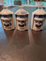 3x kruidenpotjes aardewerk, Antiek en Kunst, Curiosa en Brocante, Ophalen of Verzenden