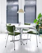 set van vier Gispen De Wit 3211 eetkamerstoelen, Ophalen, Gebruikt, Wit, Metaal