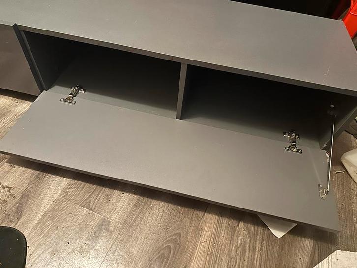 Tv meubel met kasten - Doe een bod!, Huis en Inrichting, Kasten | Televisiemeubels, Gebruikt, Minder dan 100 cm, 100 tot 150 cm