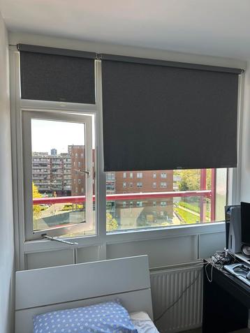 Rolgordijnen antraciet/grijs: 2 stuks B:60 & 140 cm L:170 cm beschikbaar voor biedingen