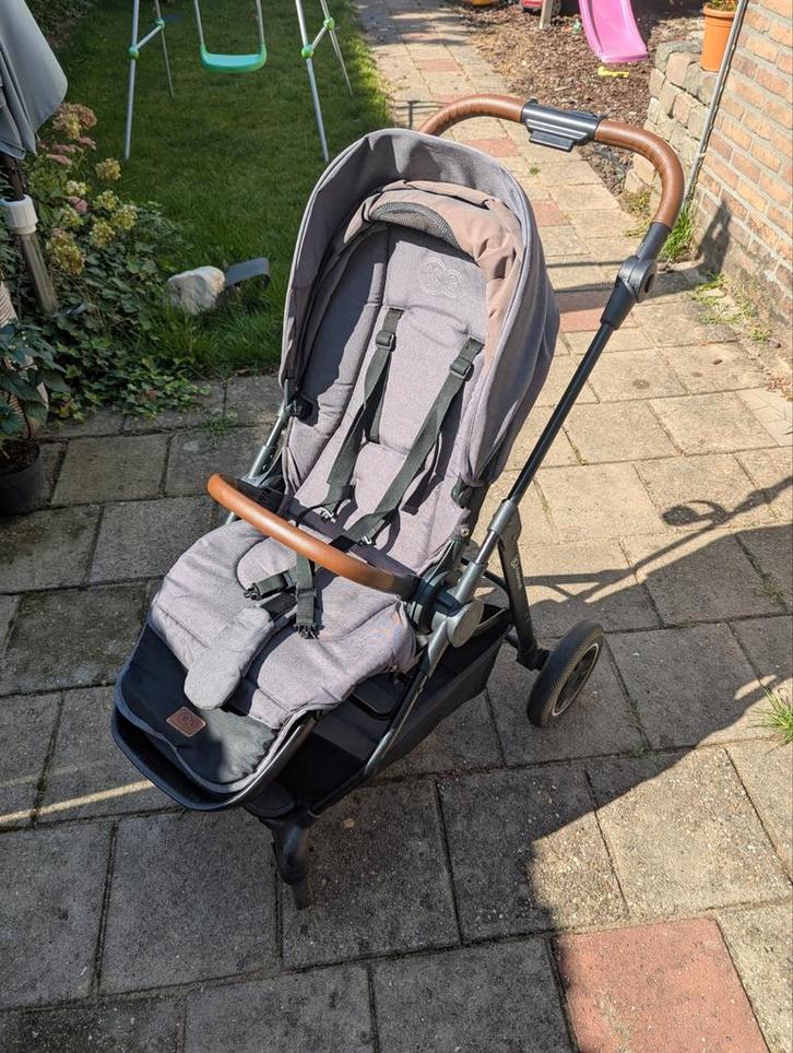 kinderkraft kinderwagen met voetenzak, Kinderen en Baby's, Buggy's, Gebruikt, Overige merken, Verstelbare rugleuning, Voetenzak