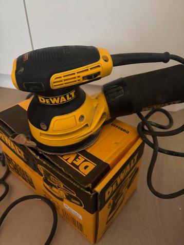 Dewalt DWE6423-QS schuurmachine beschikbaar voor biedingen