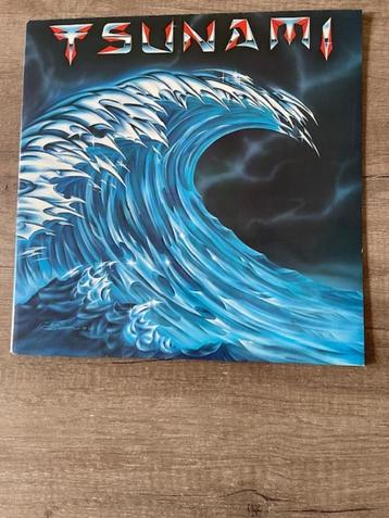 LP Tsunami - Tsunami - 1983 - Hard Rock beschikbaar voor biedingen