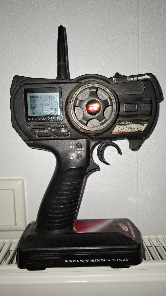 Zender 2.4GHz 3-kanaals + ontvanger, Hobby en Vrije tijd, Modelbouw | Radiografisch | Auto's, Gebruikt, Onderdeel, Overige schalen