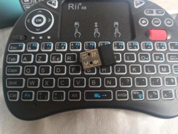 Mini Keyboard RII-x8 beschikbaar voor biedingen