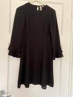 Leuke zwarte jurk met ruches bij mouw maat 38 M H&M, Maat 38/40 (M), Divided, Zwart, Ophalen of Verzenden