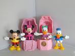 Disney # 2 huisjes met Donald, Mickey  Minnie en Katrien, Ophalen of Verzenden, Mickey Mouse, Zo goed als nieuw, Beeldje of Figuurtje
