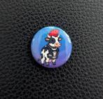 Punk Koe Speldje 25mm, Ophalen of Verzenden, Zo goed als nieuw, Dier of Natuur, Speldje of Pin