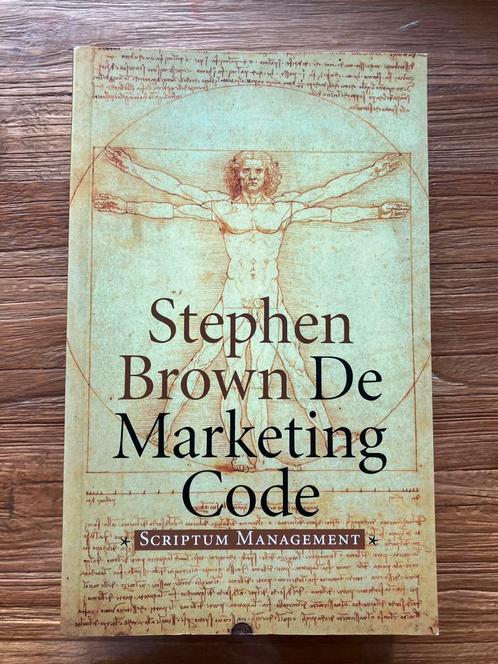 Sandra Brown - De Marketing Code, Boeken, Thrillers, Zo goed als nieuw, Nederland, Ophalen of Verzenden