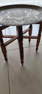 Arabische Bijzettafel met koperen blad, Huis en Inrichting, Tafels | Bijzettafels, 45 tot 60 cm, Overige materialen, Minder dan 55 cm