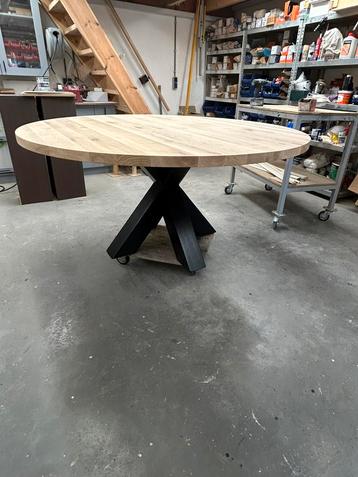 Nieuwe massief eiken eettafel | rond eiken eettafel nieuw beschikbaar voor biedingen