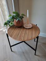 Tafeltje hout zwart metalen onderstel Linda loves, Huis en Inrichting, Tafels | Bijzettafels, Ophalen of Verzenden, Rechthoekig