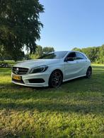 Mercedes-Benz A-Klasse 1.6 A200 AUT 2013 Wit, Auto's, Mercedes-Benz, Automaat, 65 €/maand, Achterwielaandrijving, Wit