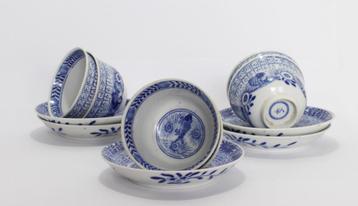 chinees porseleinen kop en schotels beschikbaar voor biedingen