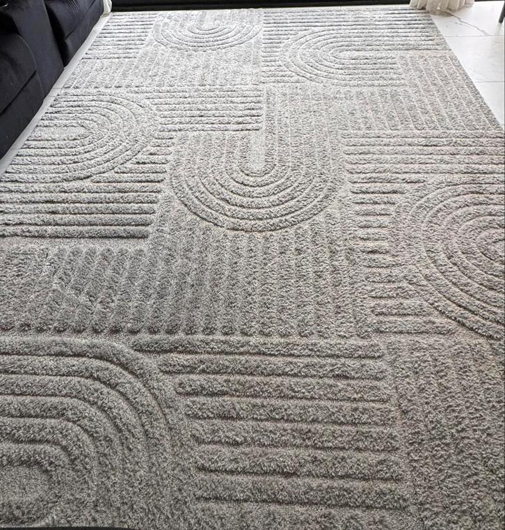Scandinavisch vloerkleed Arc Bend lichtgrijs, Huis en Inrichting, Stoffering | Tapijten en Kleden, Zo goed als nieuw, 200 cm of meer